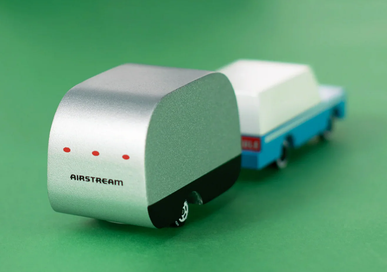 Airstream Camper - Image 7