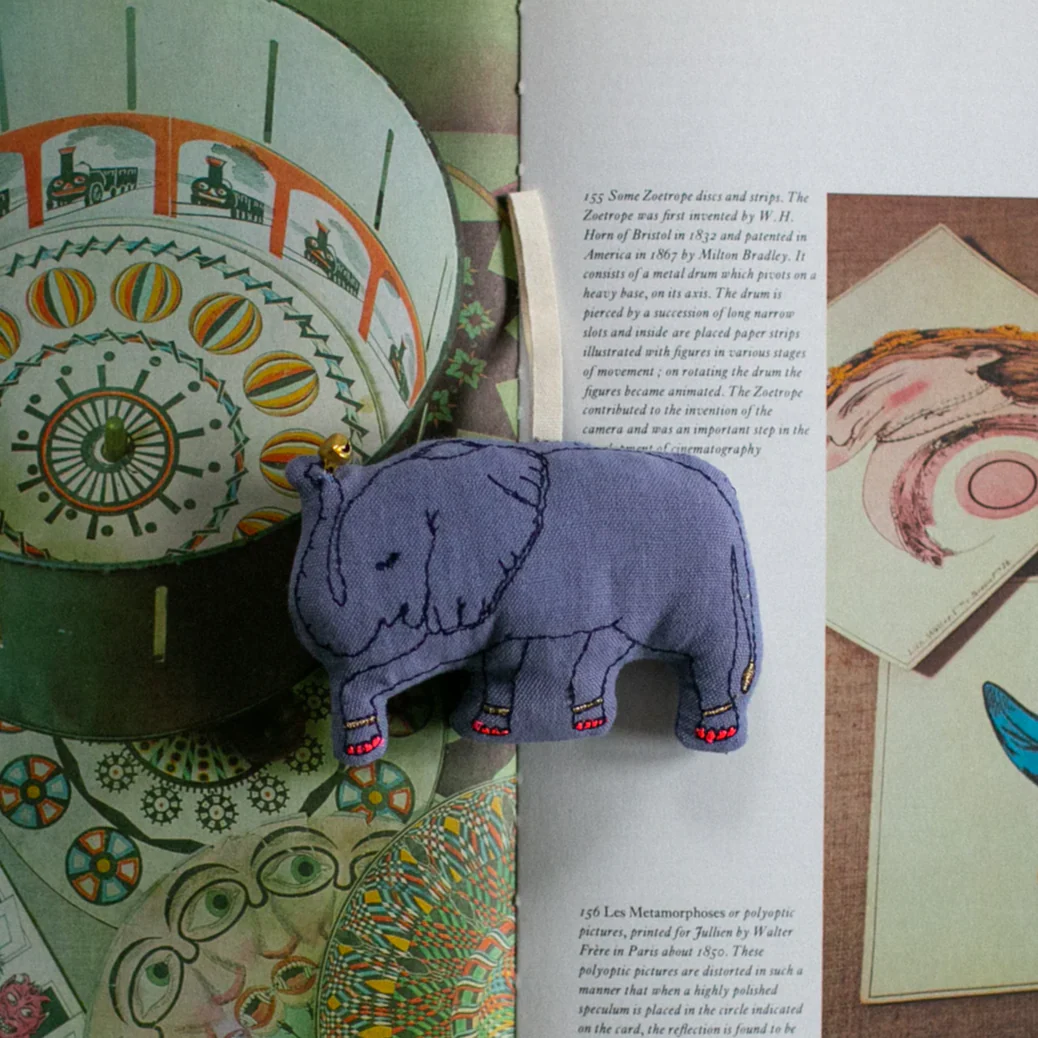 Baby Elephant -scented ornament - Image 2
