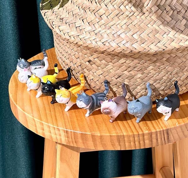 Best Friend Cat Figure Collectable Keyring -Random Box - Image 9