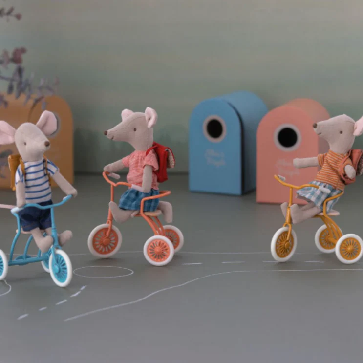 Big Sister with Bag -Tricycle Mouse - old rose - Image 3