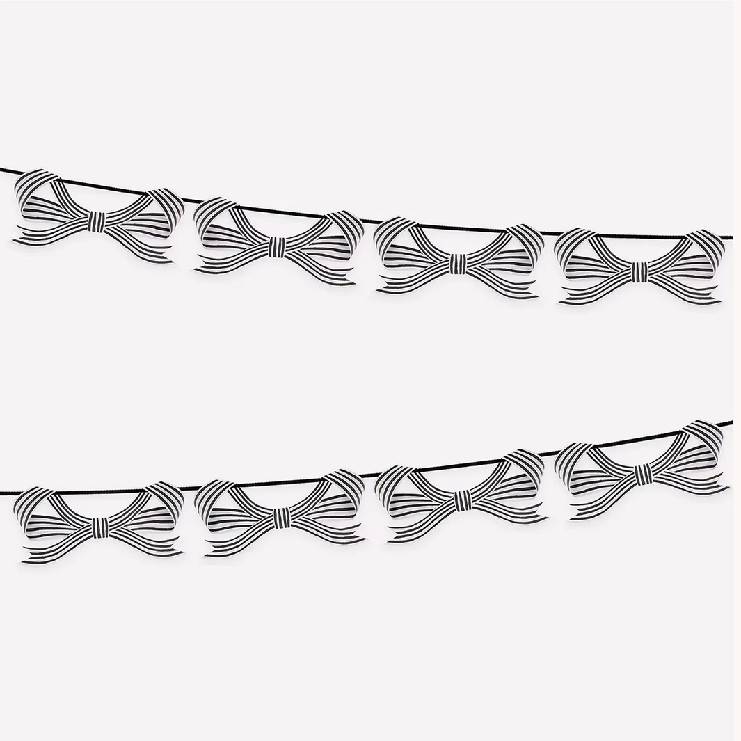 Black & White Stripy Bow Garland