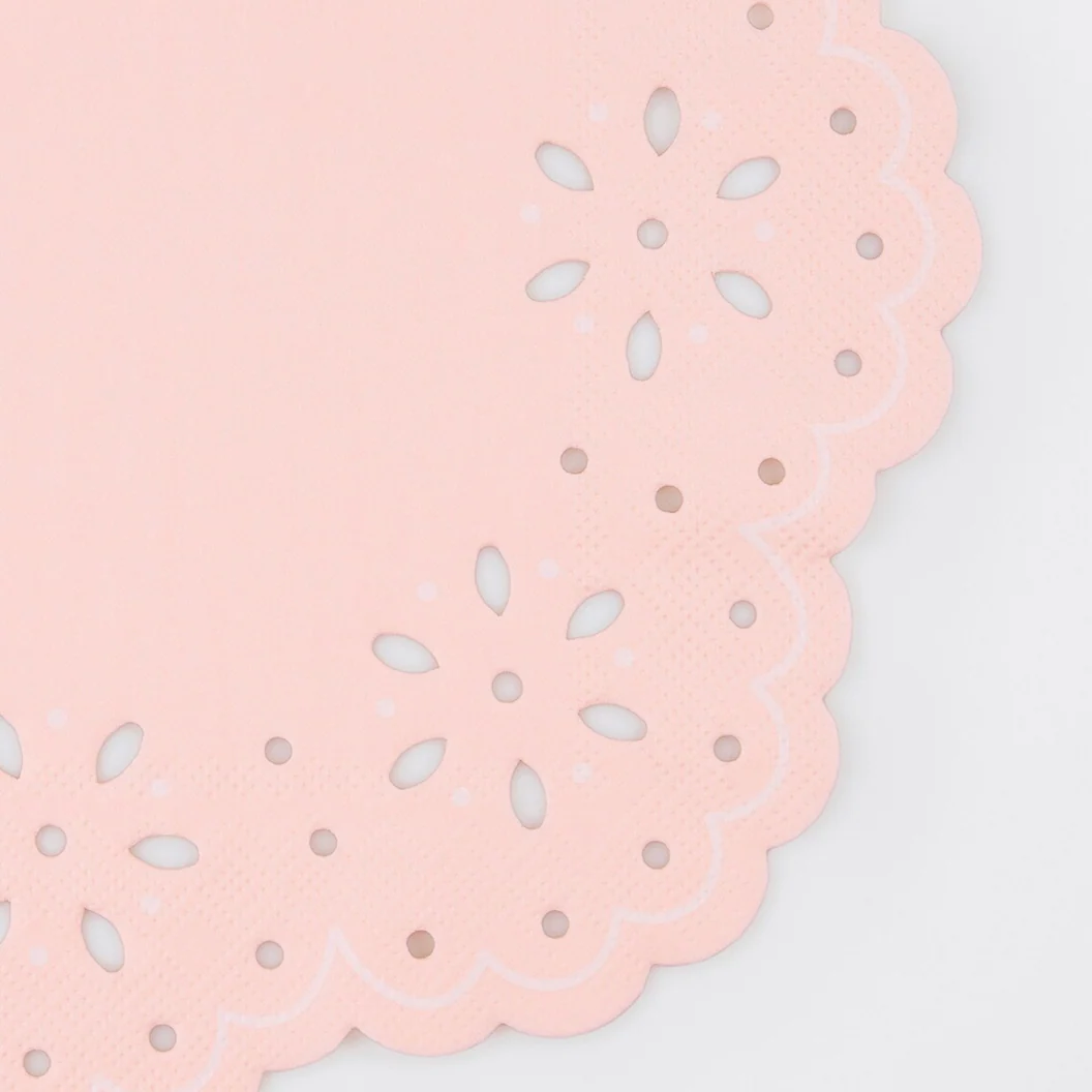 Broderie Anglaise Lace Multi Large Napkins (x16) - Image 3