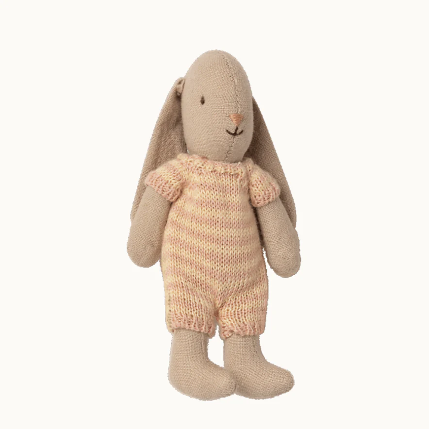 Bunny in Knitted Suit -micro - Image 3