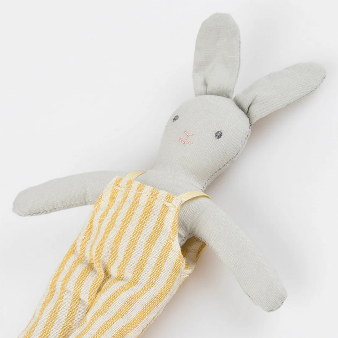 Carrot Bunny Mini Doll - Image 4