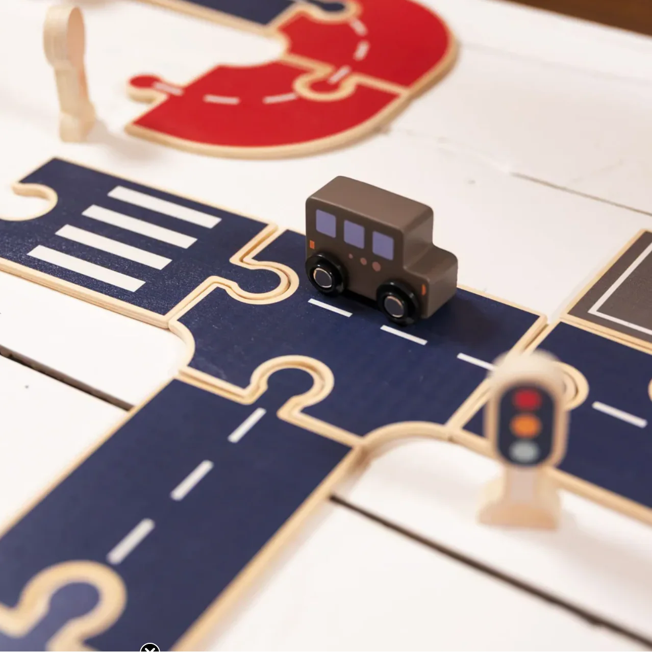 CARS ON ROAD - Image 5