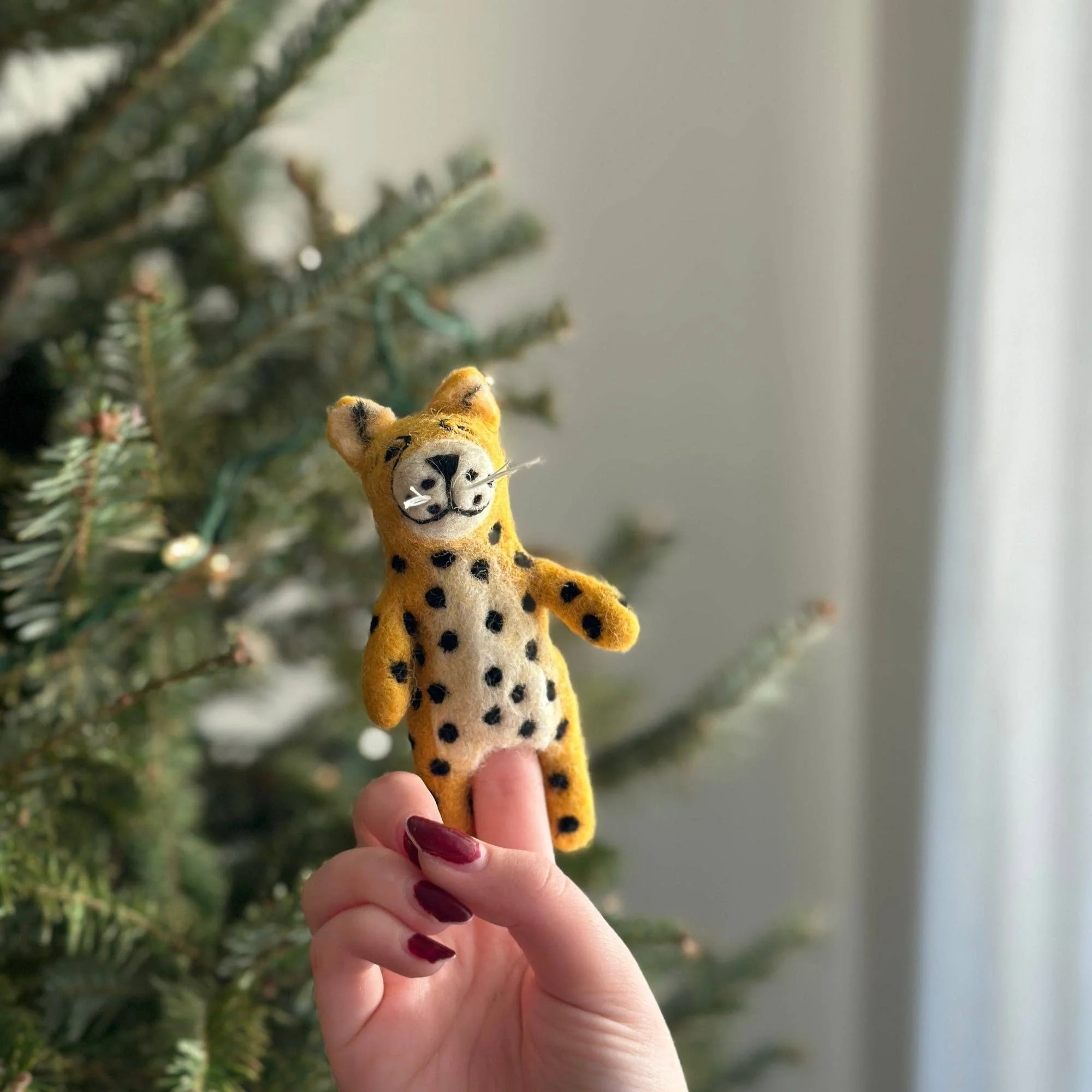 Cheetah Finger Puppet - Image 2