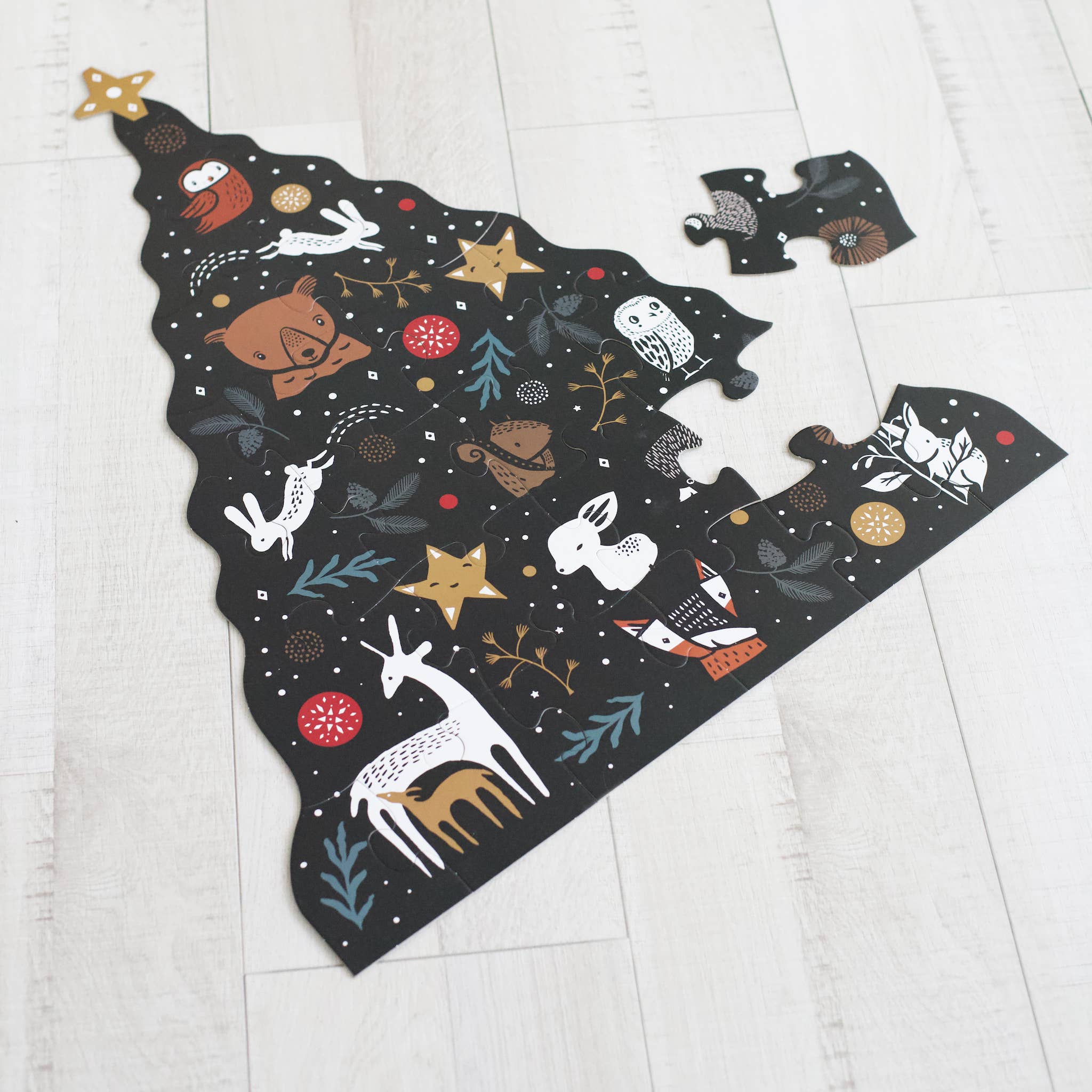Christmas Tree Floor Puzzle -24pcs - Image 5