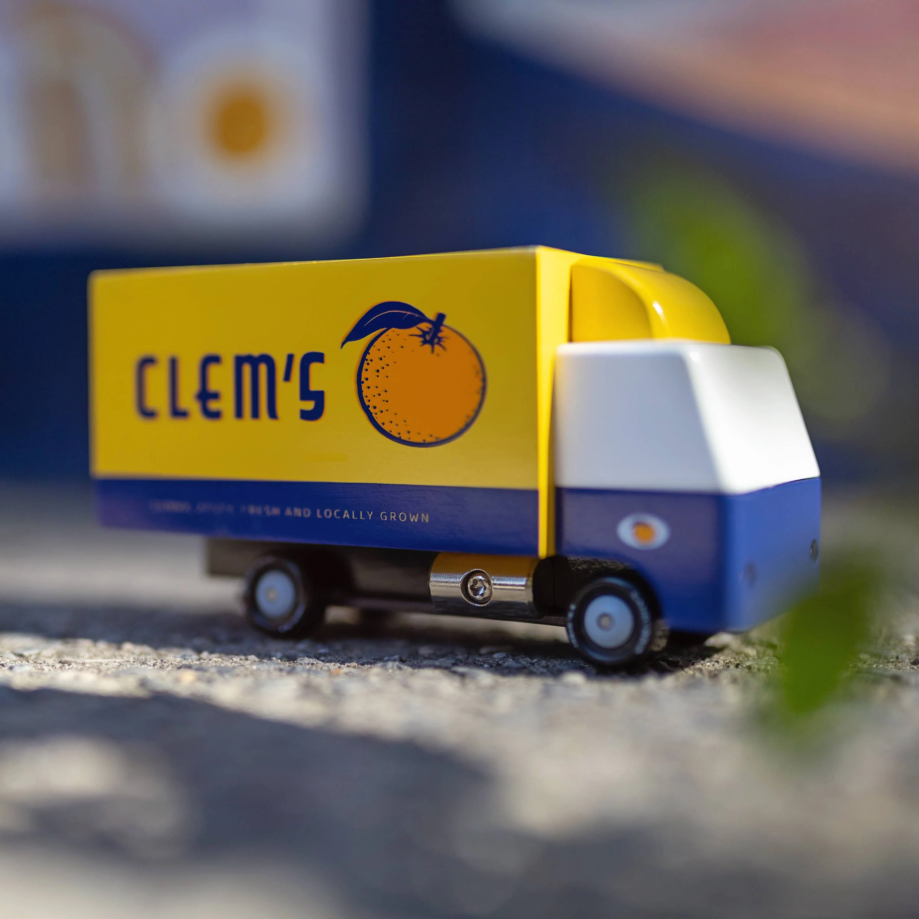 Clem's Delivery Truck - Image 2