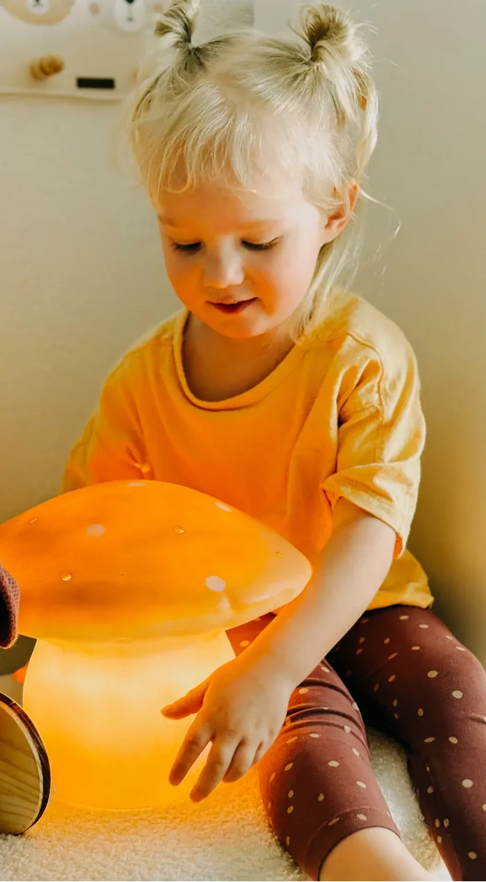 Copper Mushroom Lamp Medium - Image 4