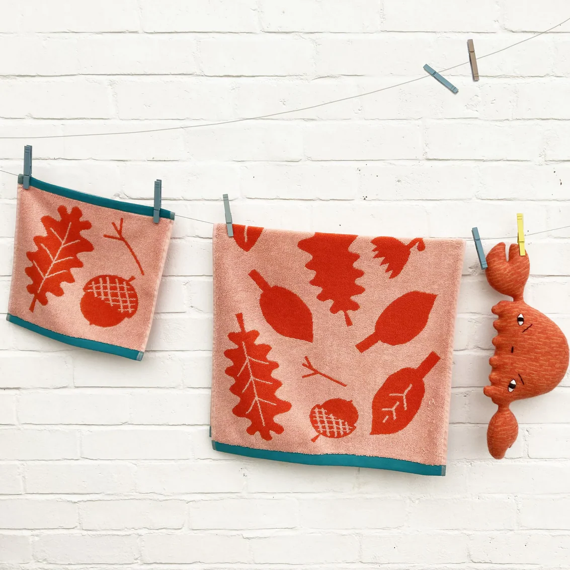 Crabby Crab -Donna Wilson - Image 3