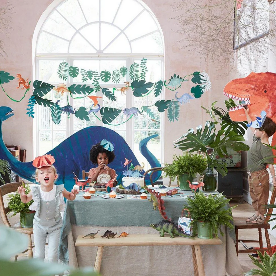 Dinosaur Kingdom Large Garland - Image 2