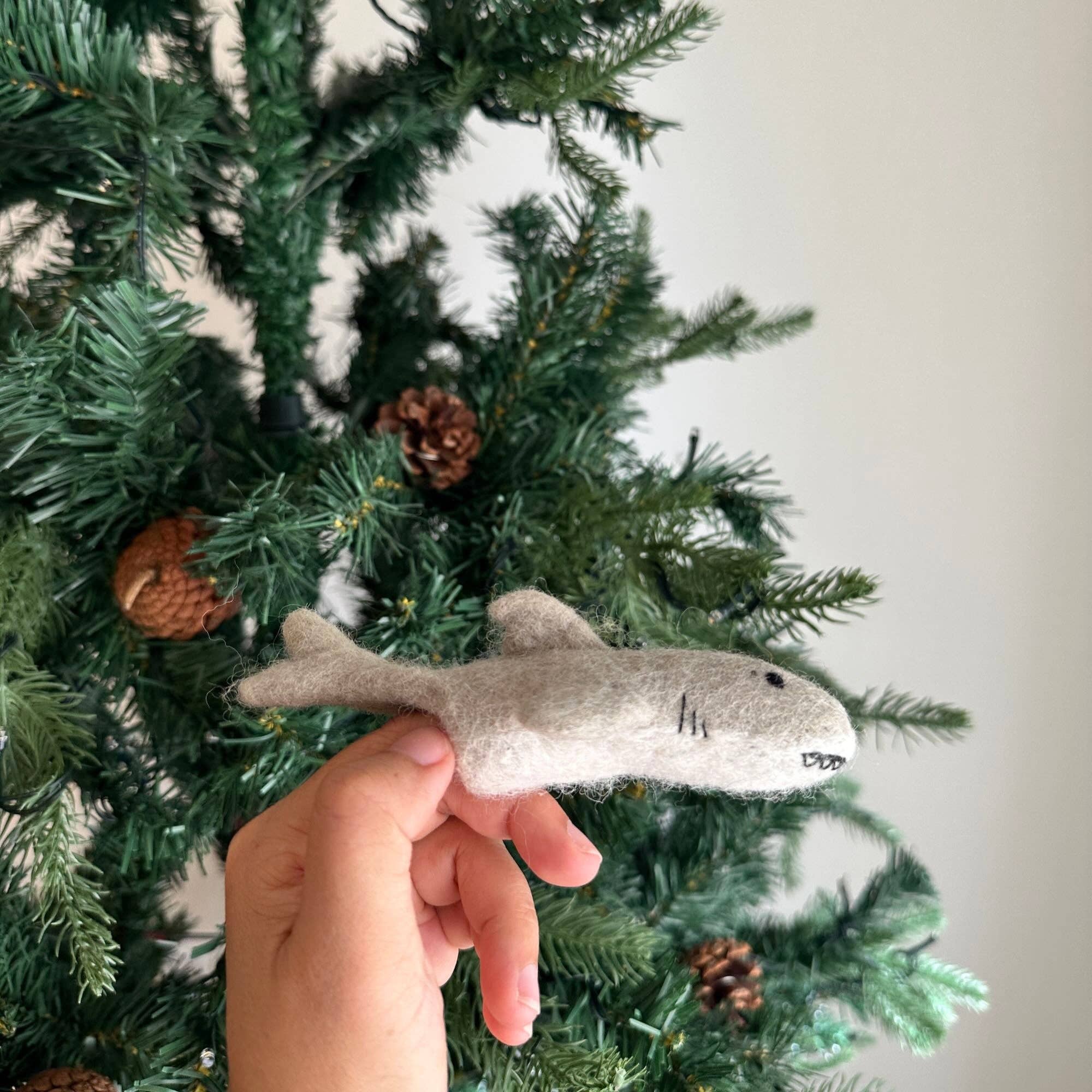 Finger Puppet: Shark - Image 4