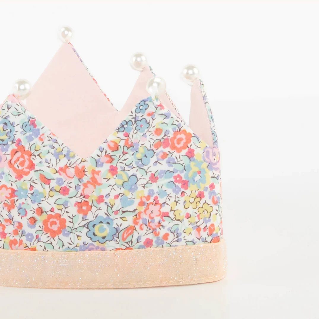 Floral & Pearl Liberty Party Crown - Image 3