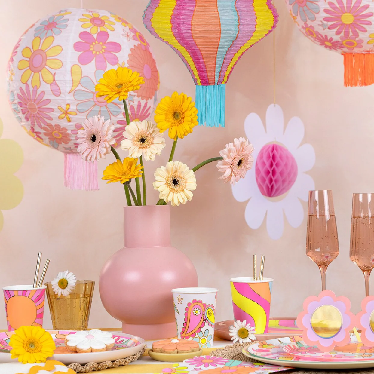 Flower Power Lanterns (x3) - Image 2