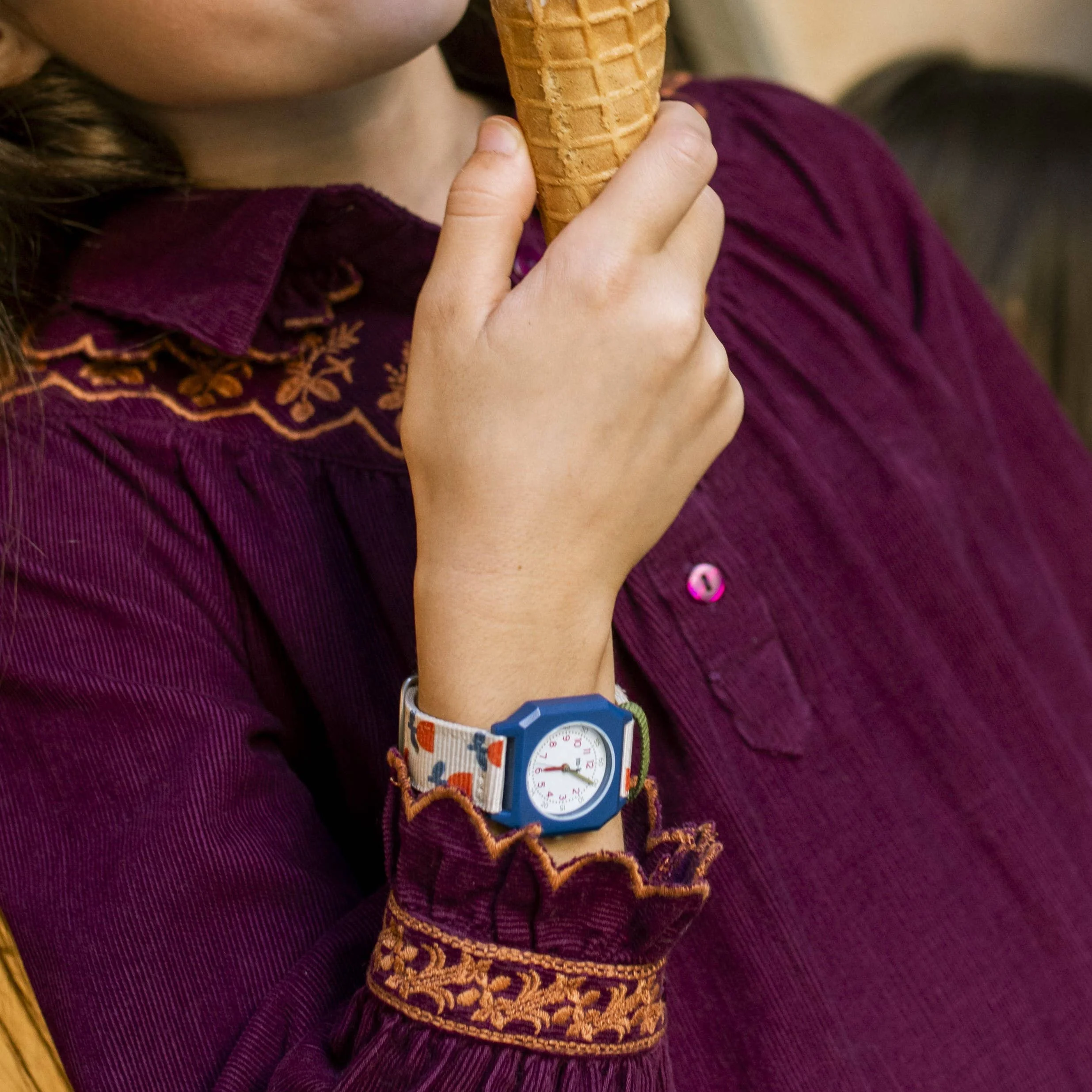 Flowers Mini Kyomo x Taxi Brousse watch - Image 4