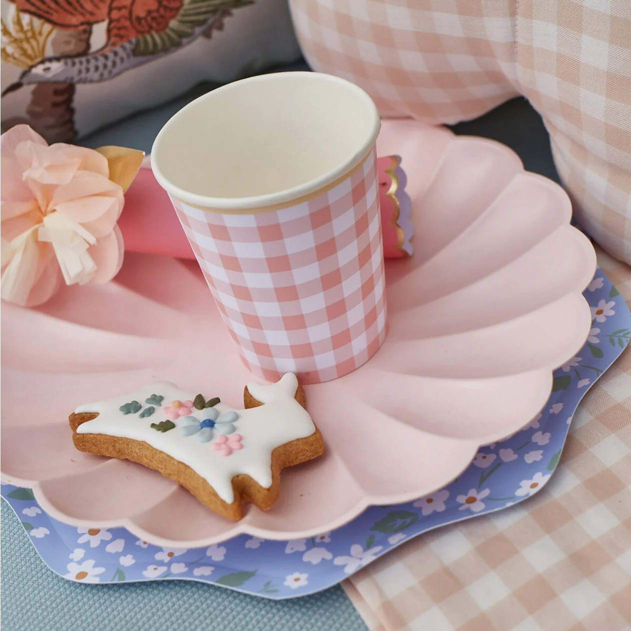 Gingham Cups (x12) - Image 2