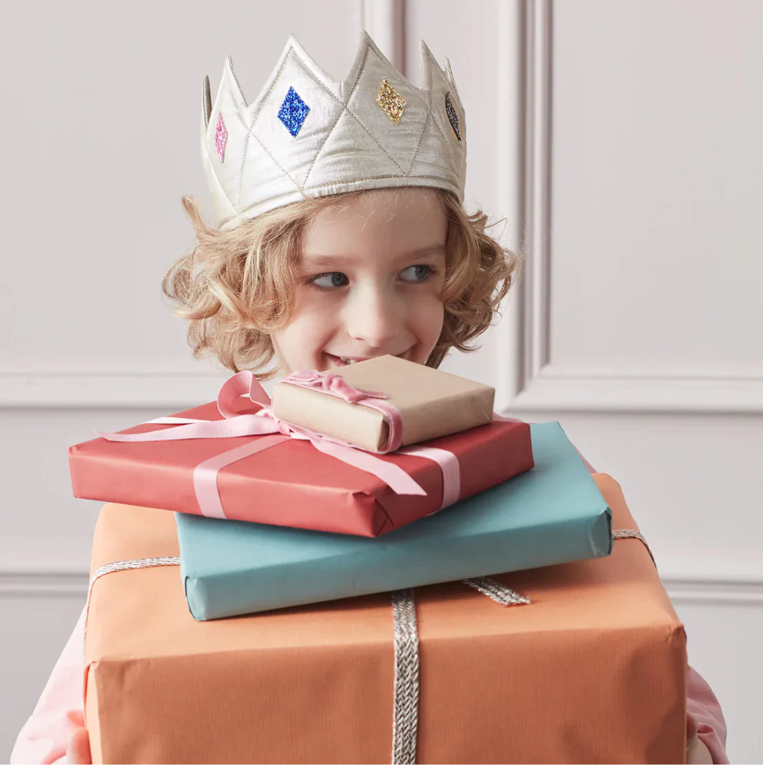 Gold & Glitter Crown - Image 2