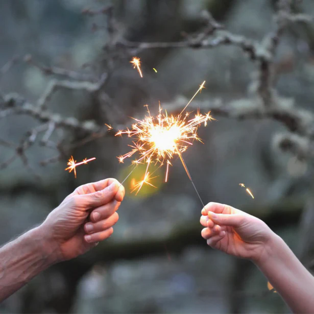 Gold Mini Sparklers in Tube - Image 3