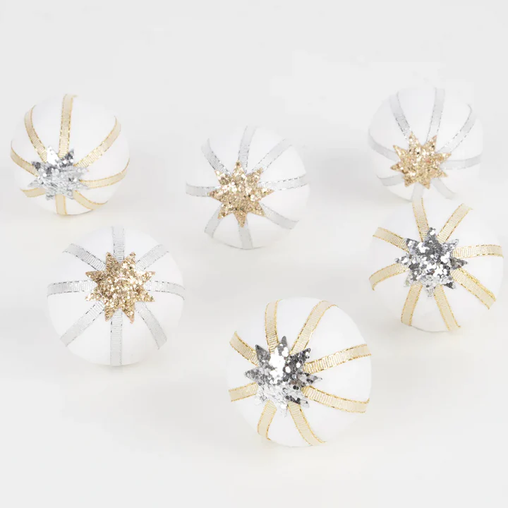 Gold & Silver Surprise Balls (6pk)