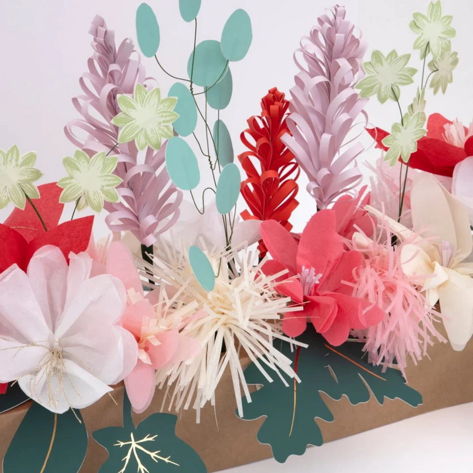 Hazel Gardiner - Floral Centrepiece - Image 3