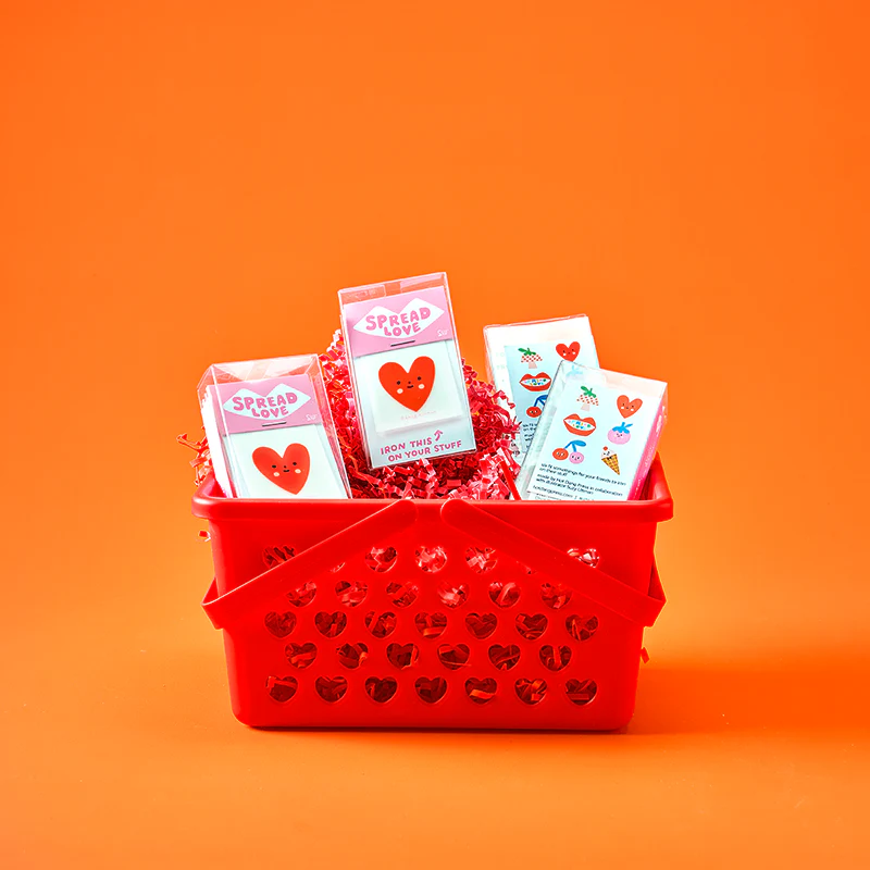 HDP x Suzy Ultman Pack of Love, 6 L'il Something Iron-On Cards