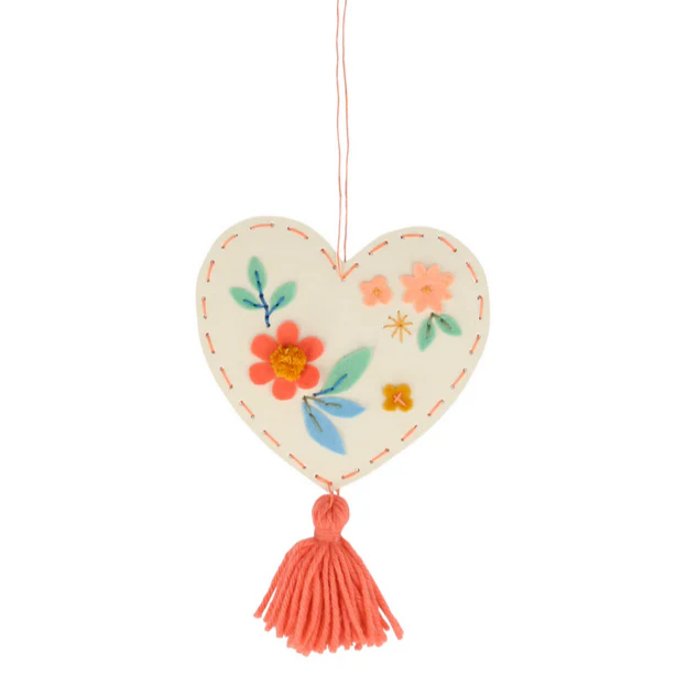 Heart Embroidery Kit - Image 2