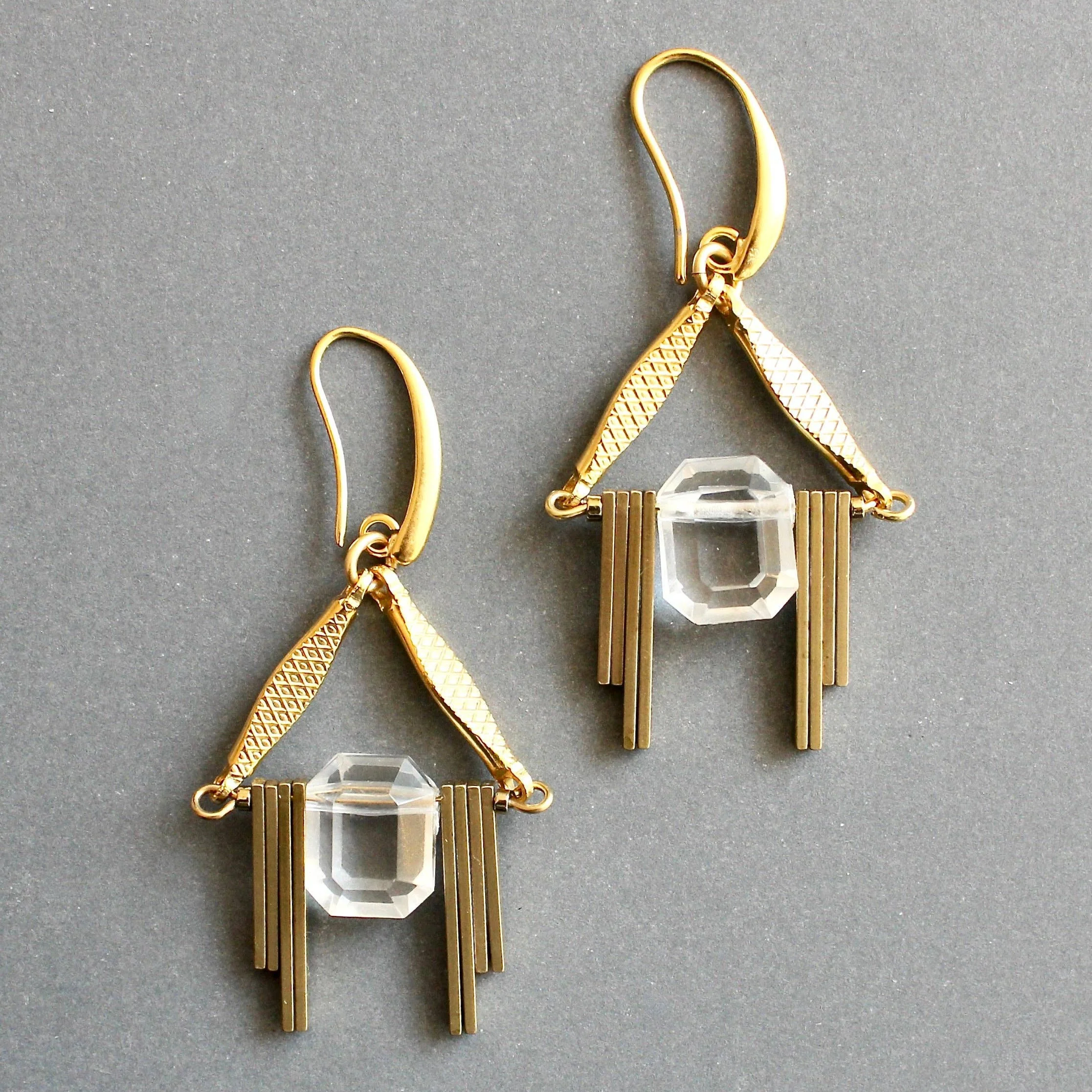 Acrylic & brass geometric earrings - Image 3