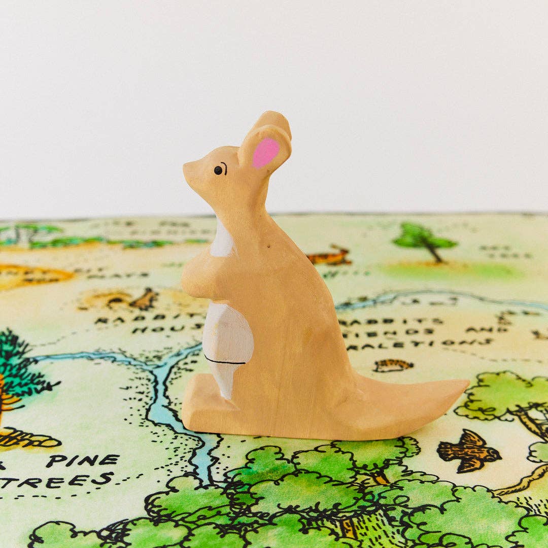 Kanga Wooden Figure - Image 2