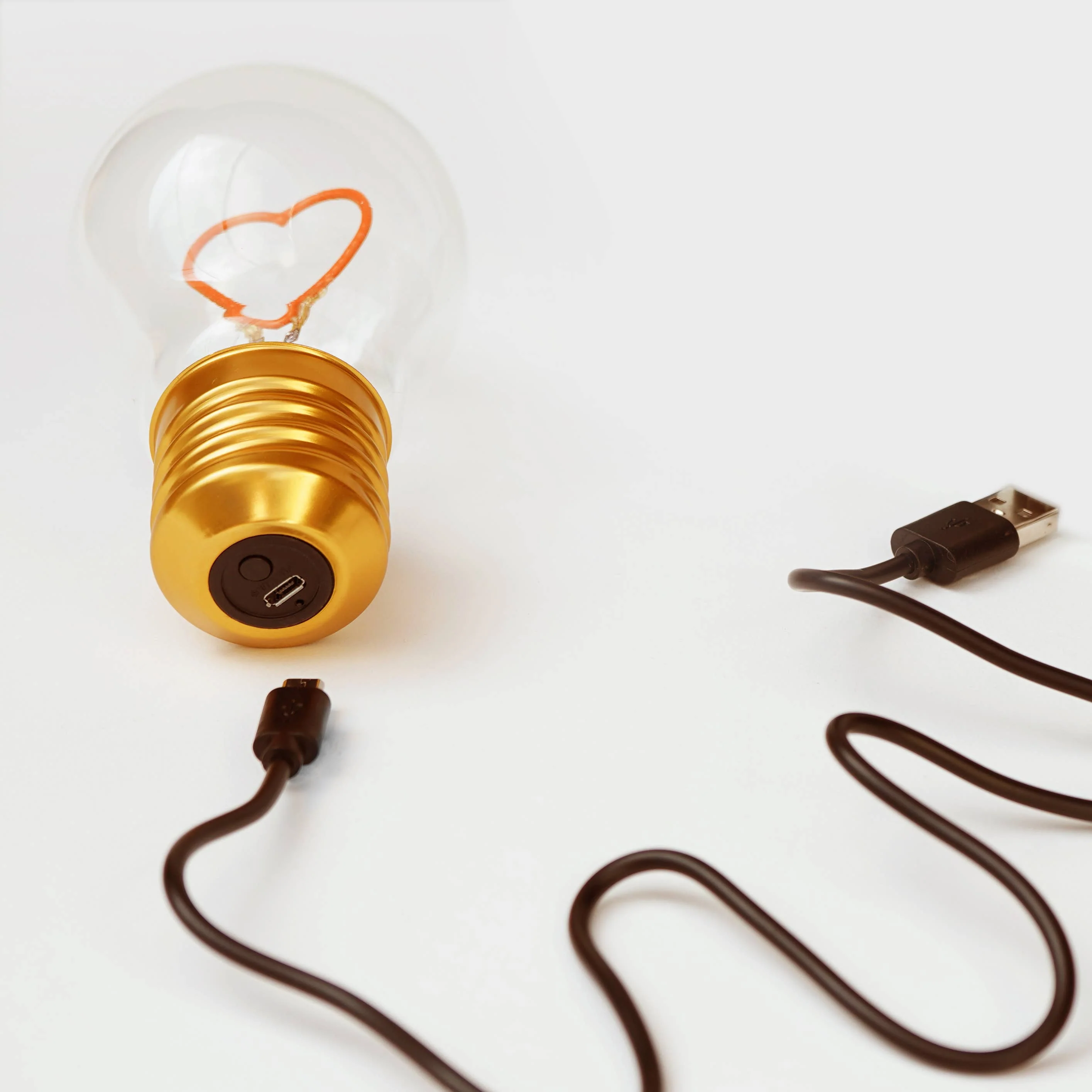 Magic Cordless Heart Lightbulb - Image 6
