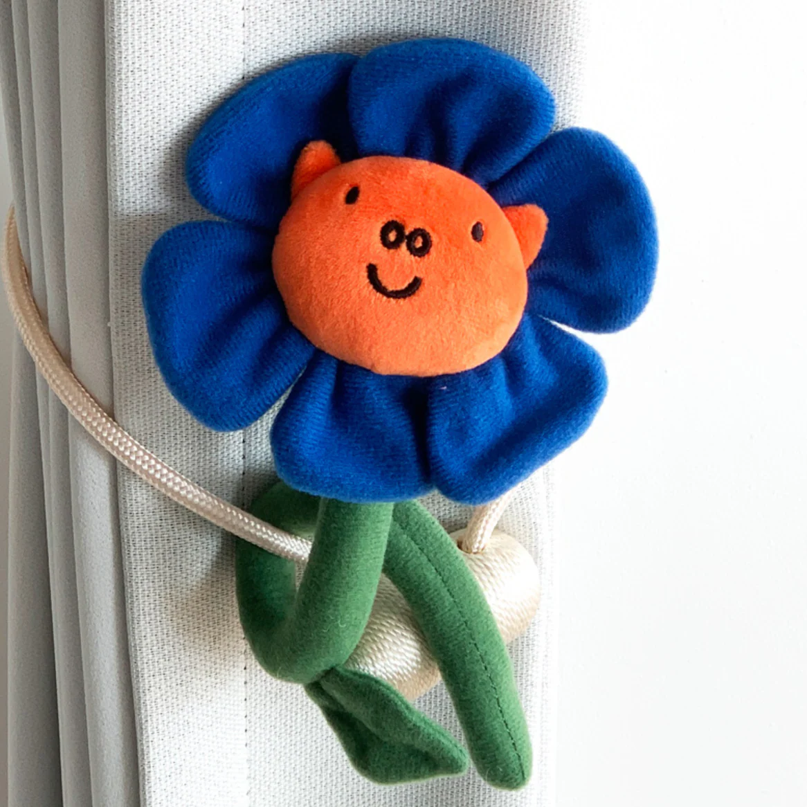 Miffy Endless Fabric Flower - Image 10