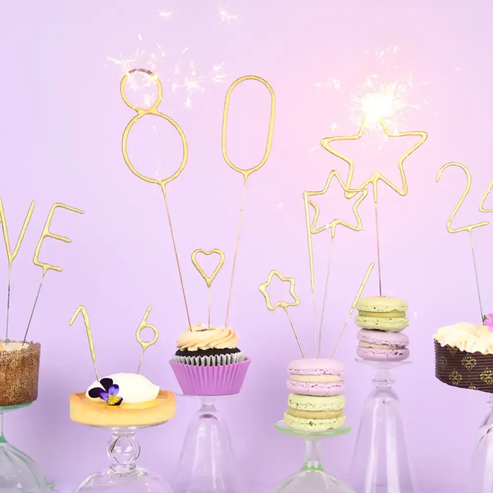 Mini Gold Star Sparklers - Image 2