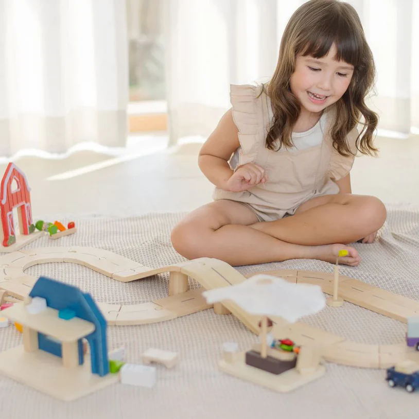 My Little Neighborhood Roadway Playset - Image 3