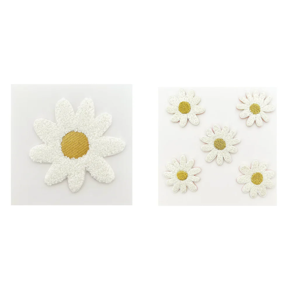 Peace & Love Daisy Patch
