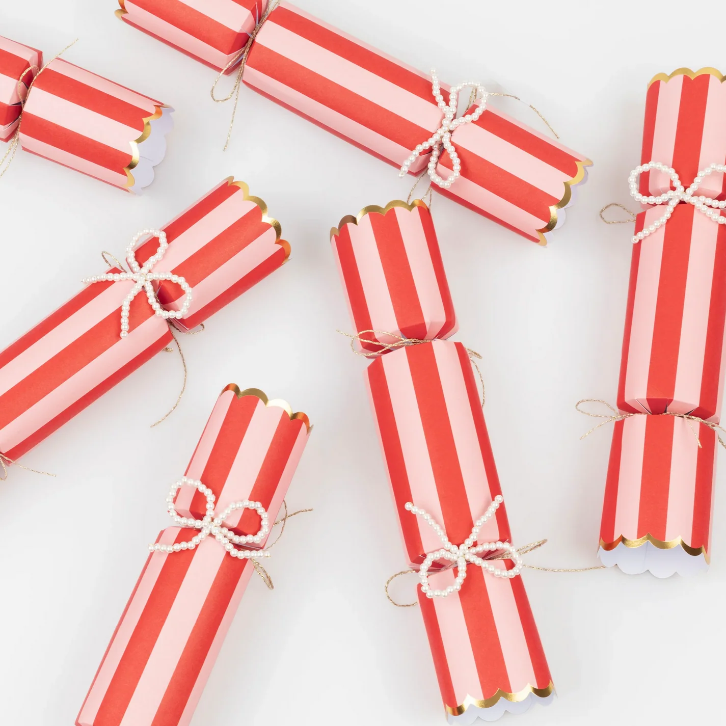 Pearl Bow Crackers (x6) - Image 3