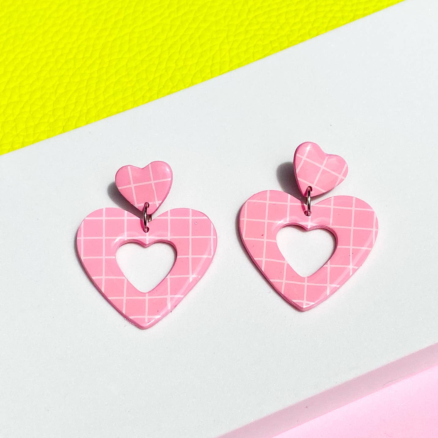 Heart Dangle Earrings in Pink and White Grid - Image 5