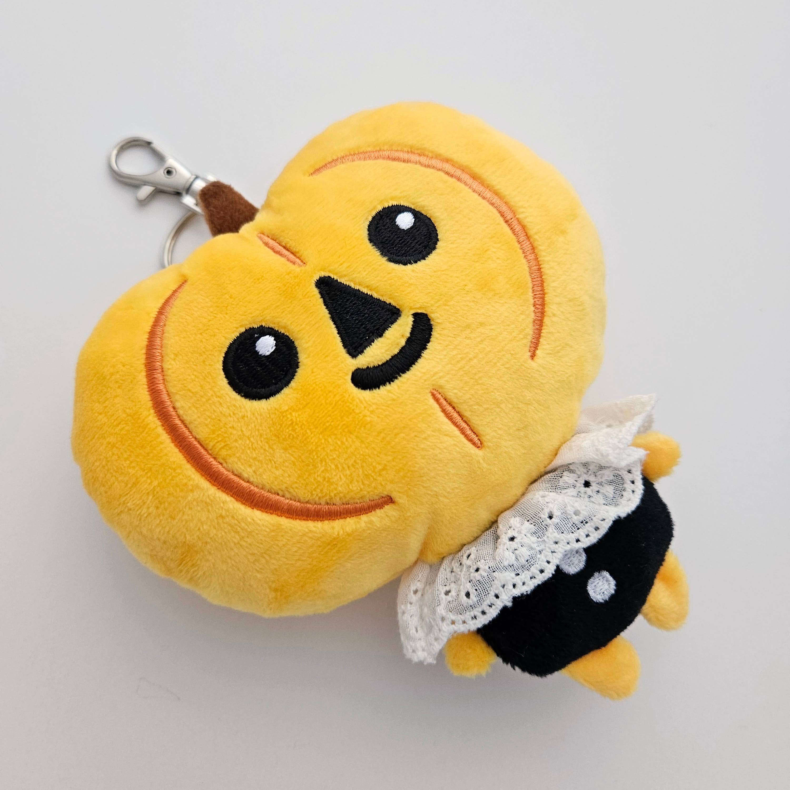 Pumpkin boi plush keychain with zipper pouch - Image 5