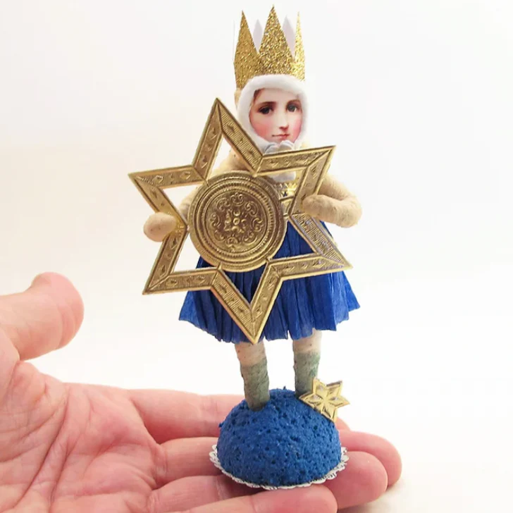 Star Of David Hanukkah Girl Figure - Image 5
