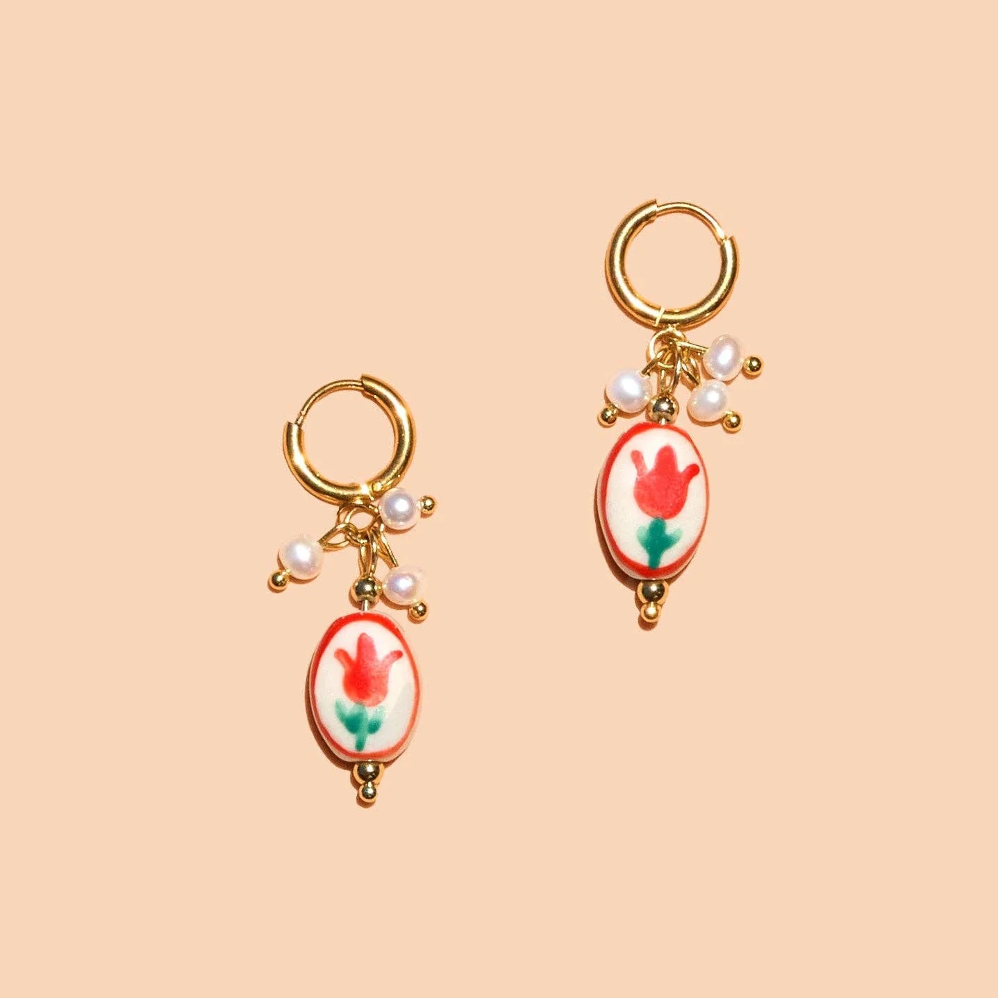 Sweet Tulip Hoop - 18K Gold Plated