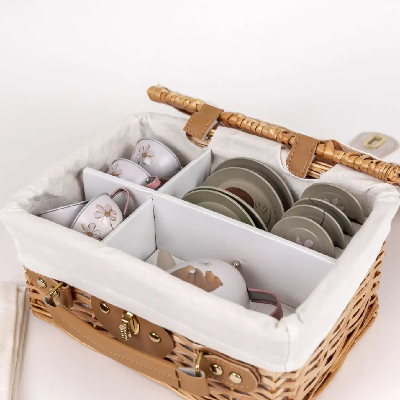 TIN TEA SET FOREST IN A WICKER BASKET - Image 6