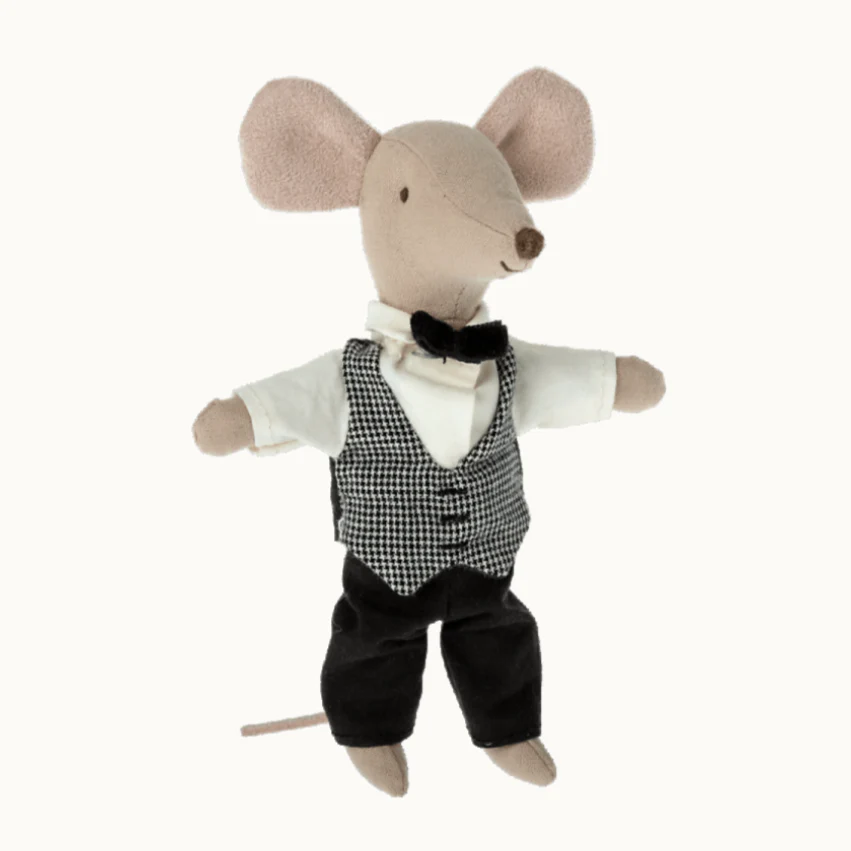 Waiter Clothes for Mouse - Image 2