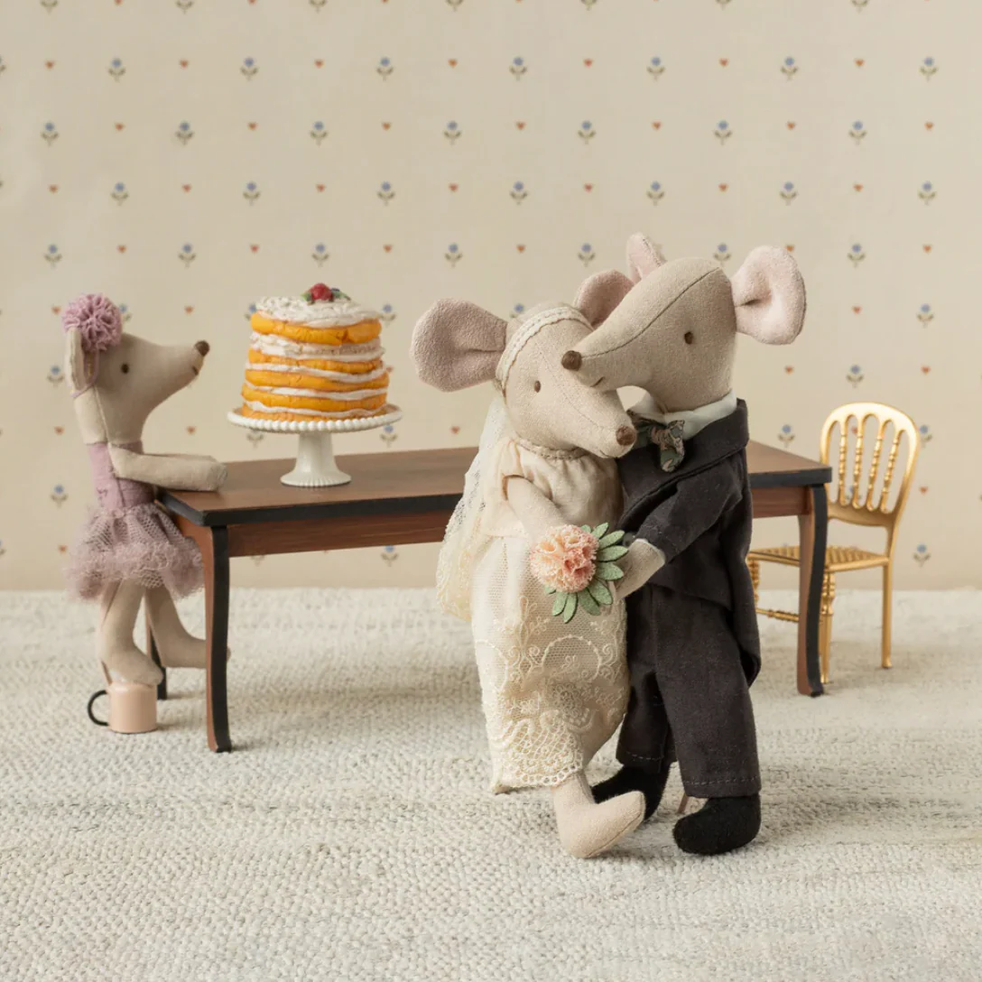 Wedding mice couple in box - Mum and Dad - Image 2