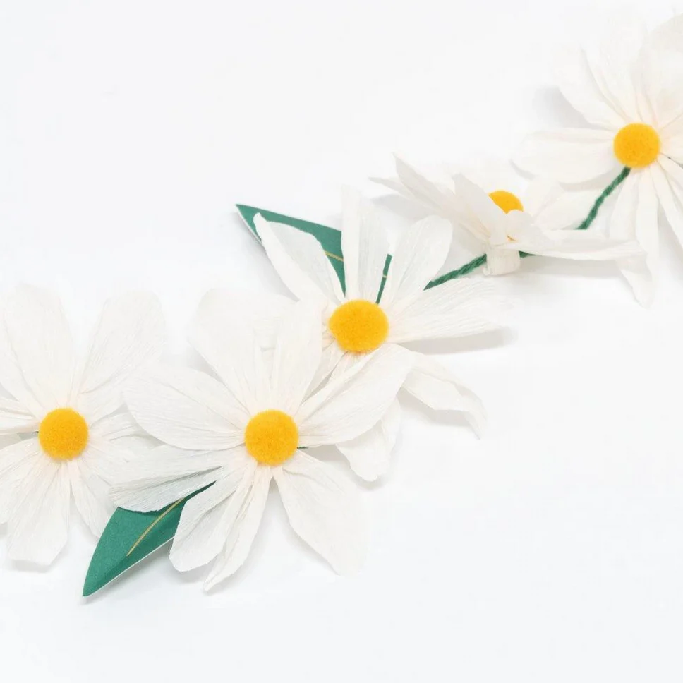 Wild Daisy Garland - Image 2