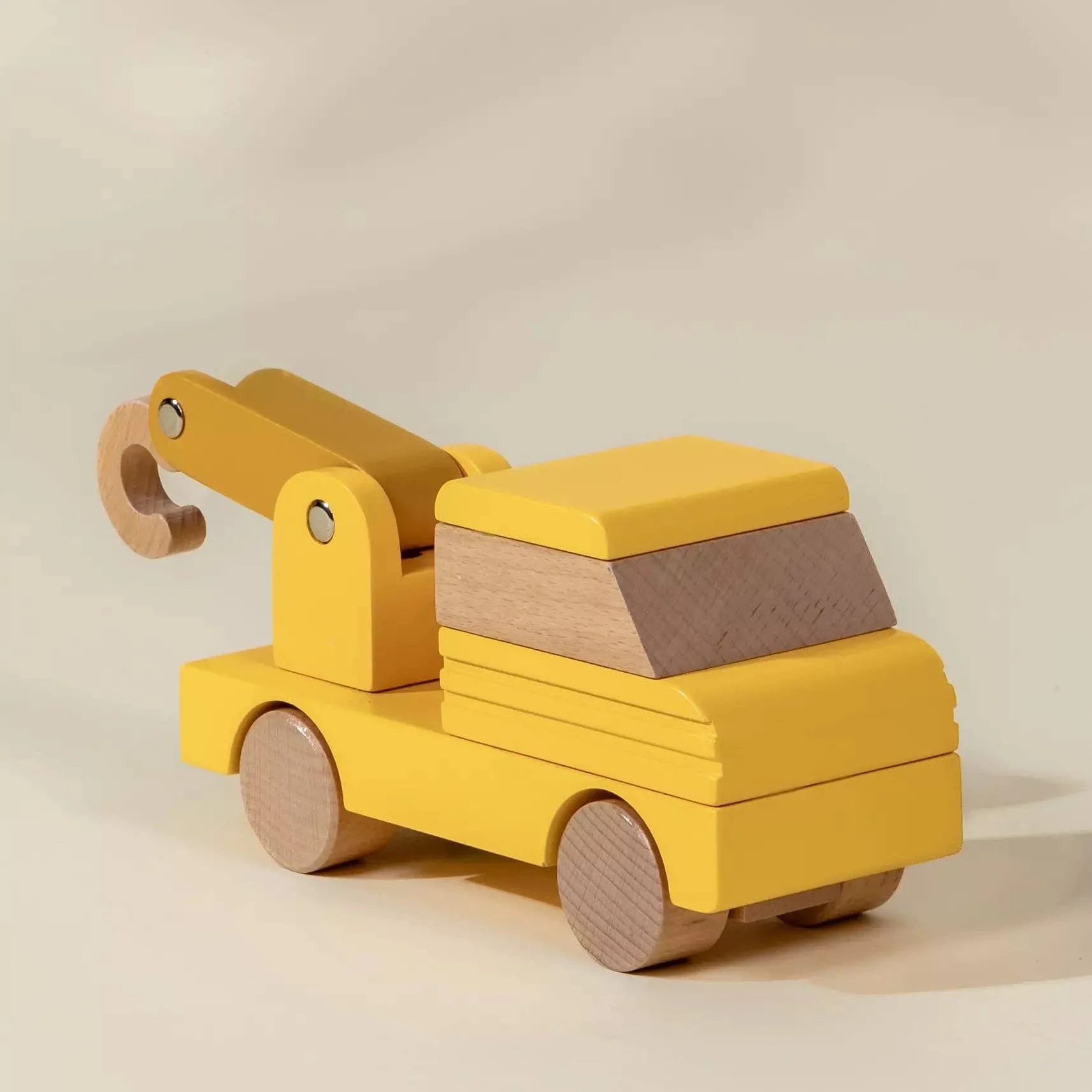 Wooden Construction Vehicle - Tow Truck