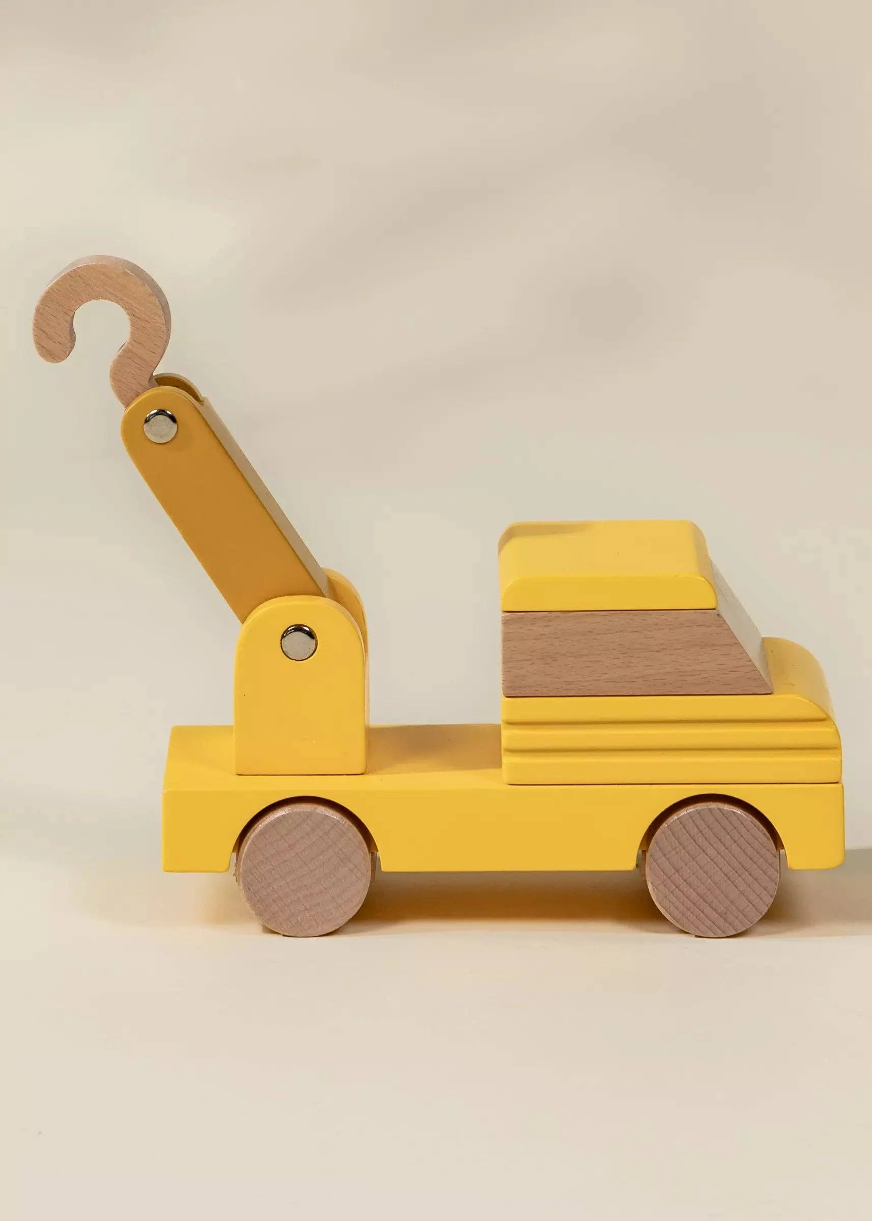 Wooden Construction Vehicle - Tow Truck - Image 3