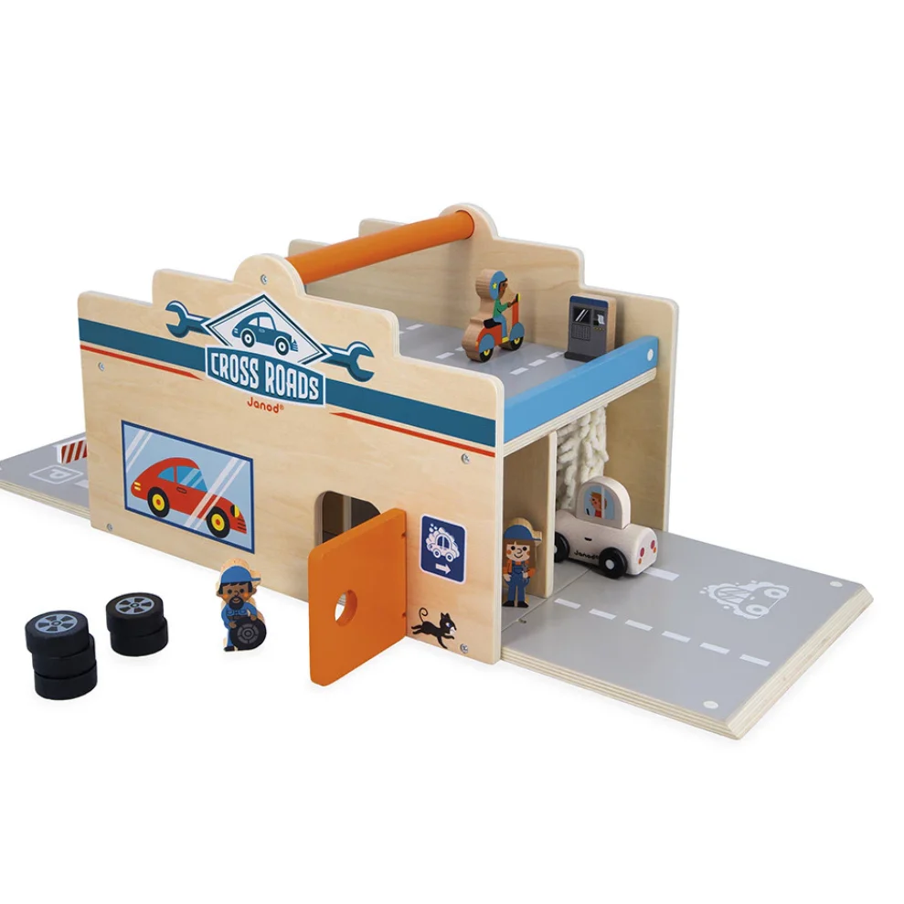 Wooden Garage - Cross Roads - Image 10