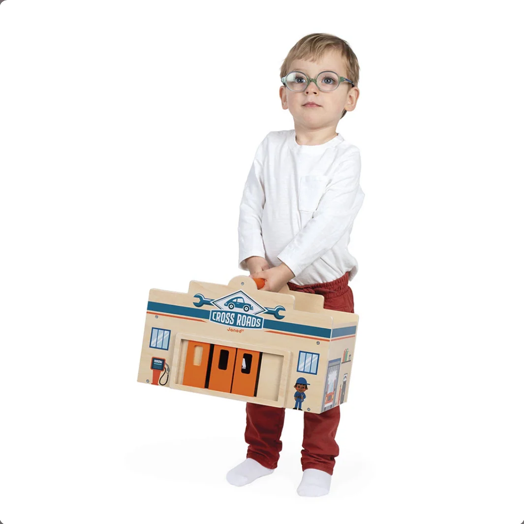 Wooden Garage - Cross Roads - Image 6
