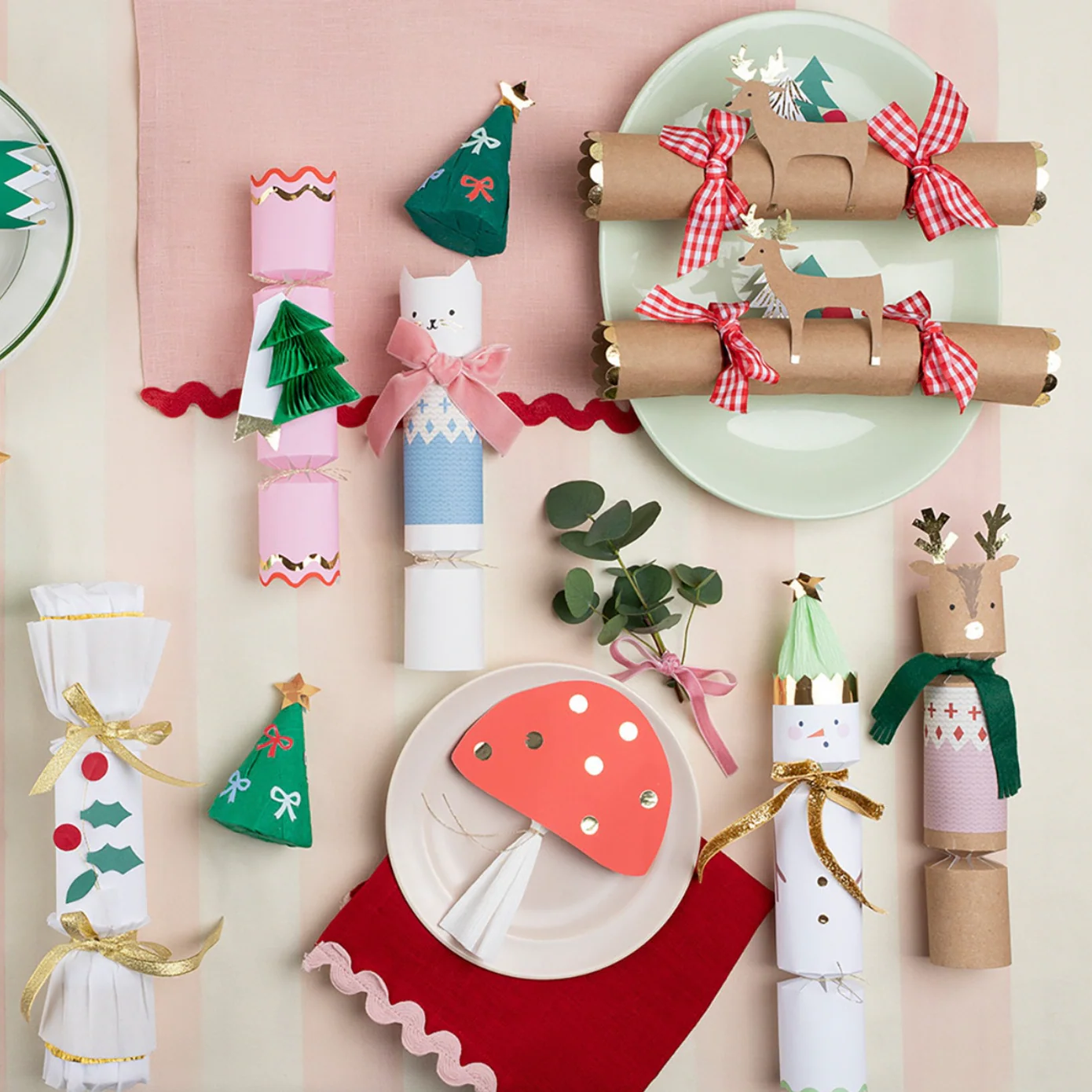 Woodland Jumper Reindeer Crackers -6pk - Image 3